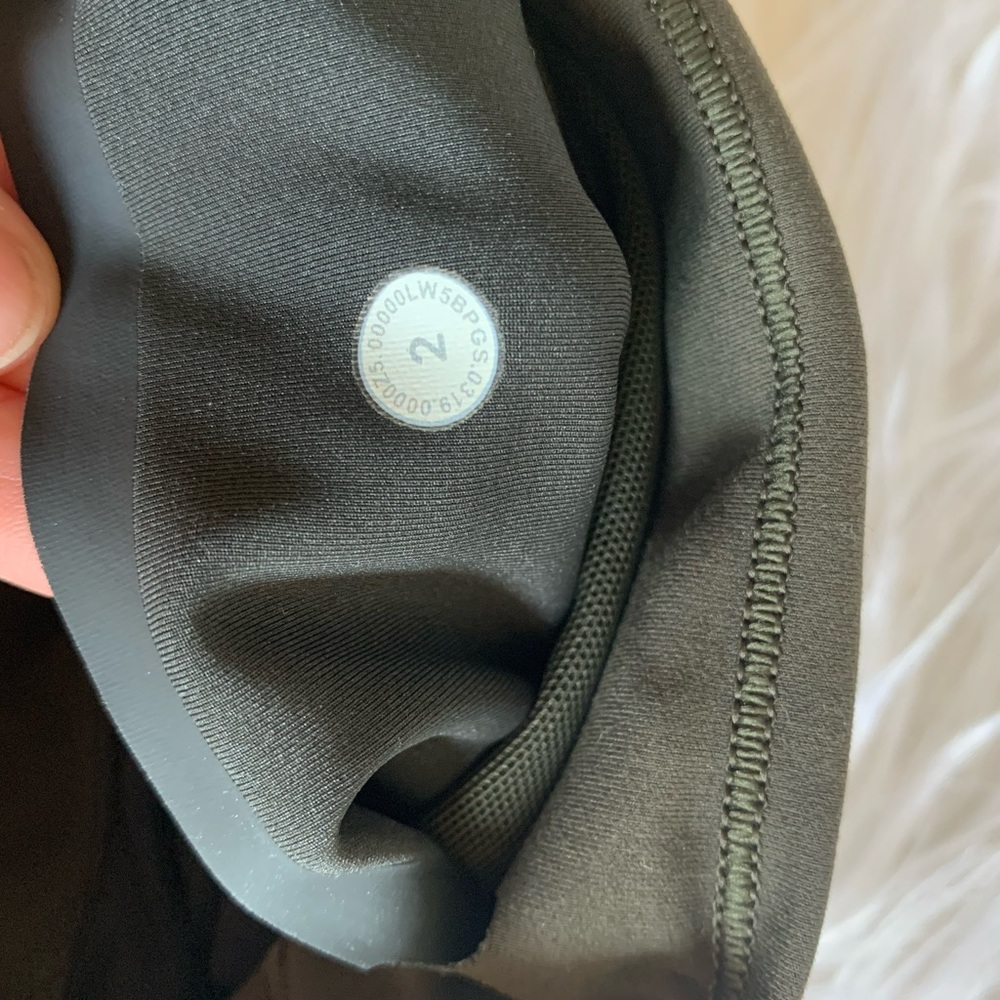 Lululemon In Movement Tight 25” - Picture 9 of 11